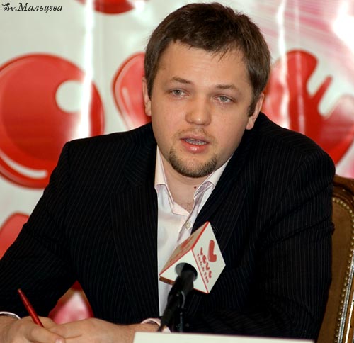 Влад Савинов